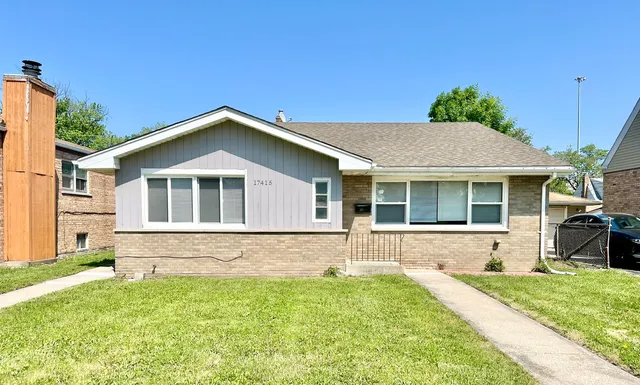 $200,000 | 17415 Burnham Avenue, Lansing, IL 60438