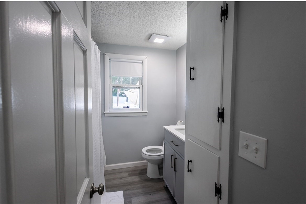 65 Wilshire Road Springfield, MA 01118 - Photo 11 of 29