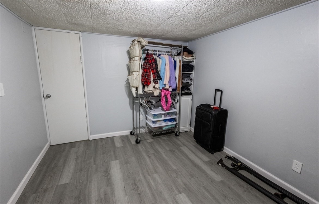 65 Wilshire Road Springfield, MA 01118 - Photo 20 of 29
