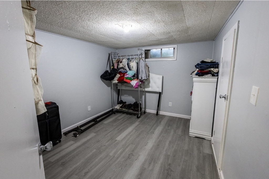 65 Wilshire Road Springfield, MA 01118 - Photo 26 of 29