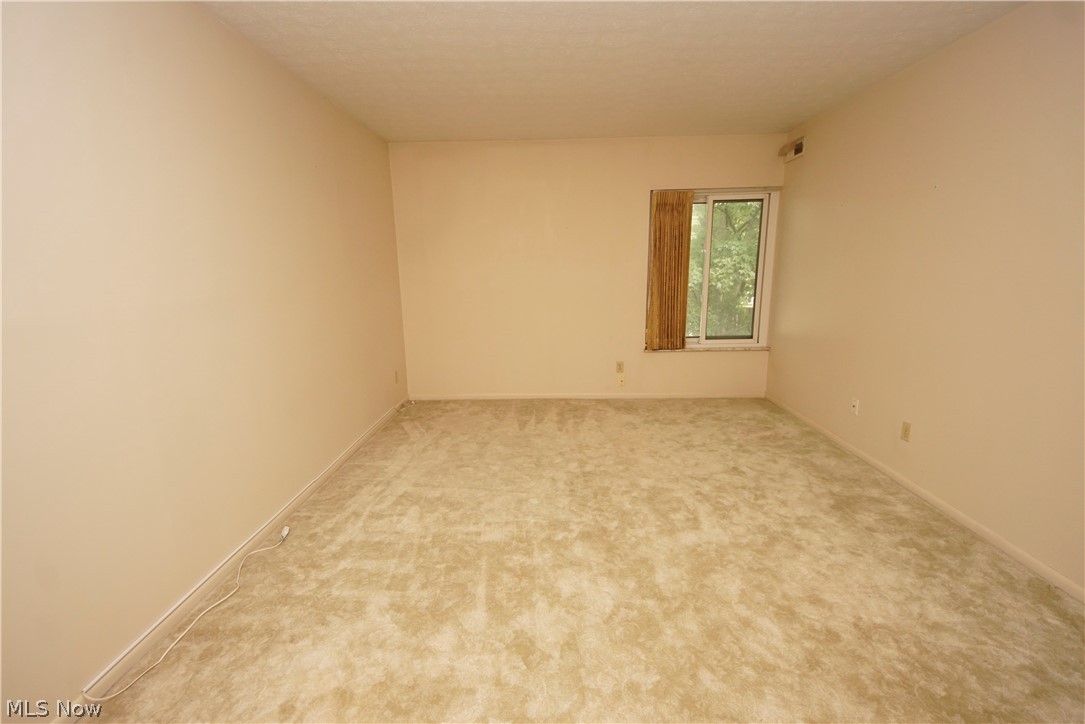 22950 Mastick Road, Unit 202 Cleveland, OH 44126 - Photo 12 of 24