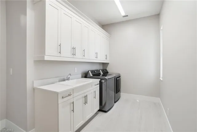 $1,899,000 | 14314 Charthouse Circle, Naples, FL 34114