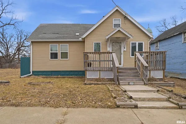 $99,900 | 932 South Sumner Avenue, Peoria, IL 61605
