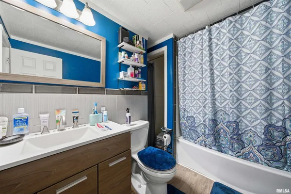 $99,900 | 932 South Sumner Avenue, Peoria, IL 61605