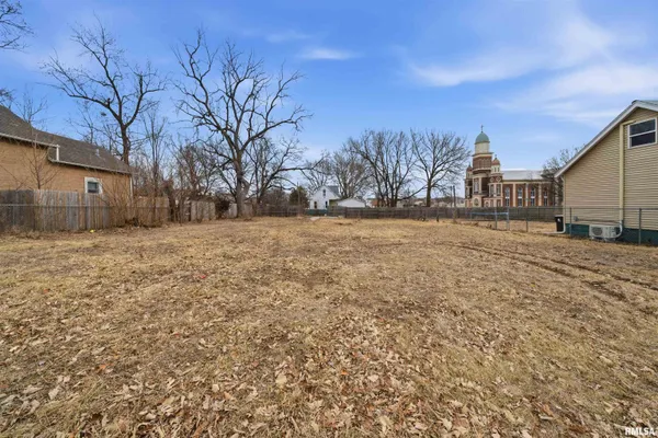 $99,900 | 932 South Sumner Avenue, Peoria, IL 61605
