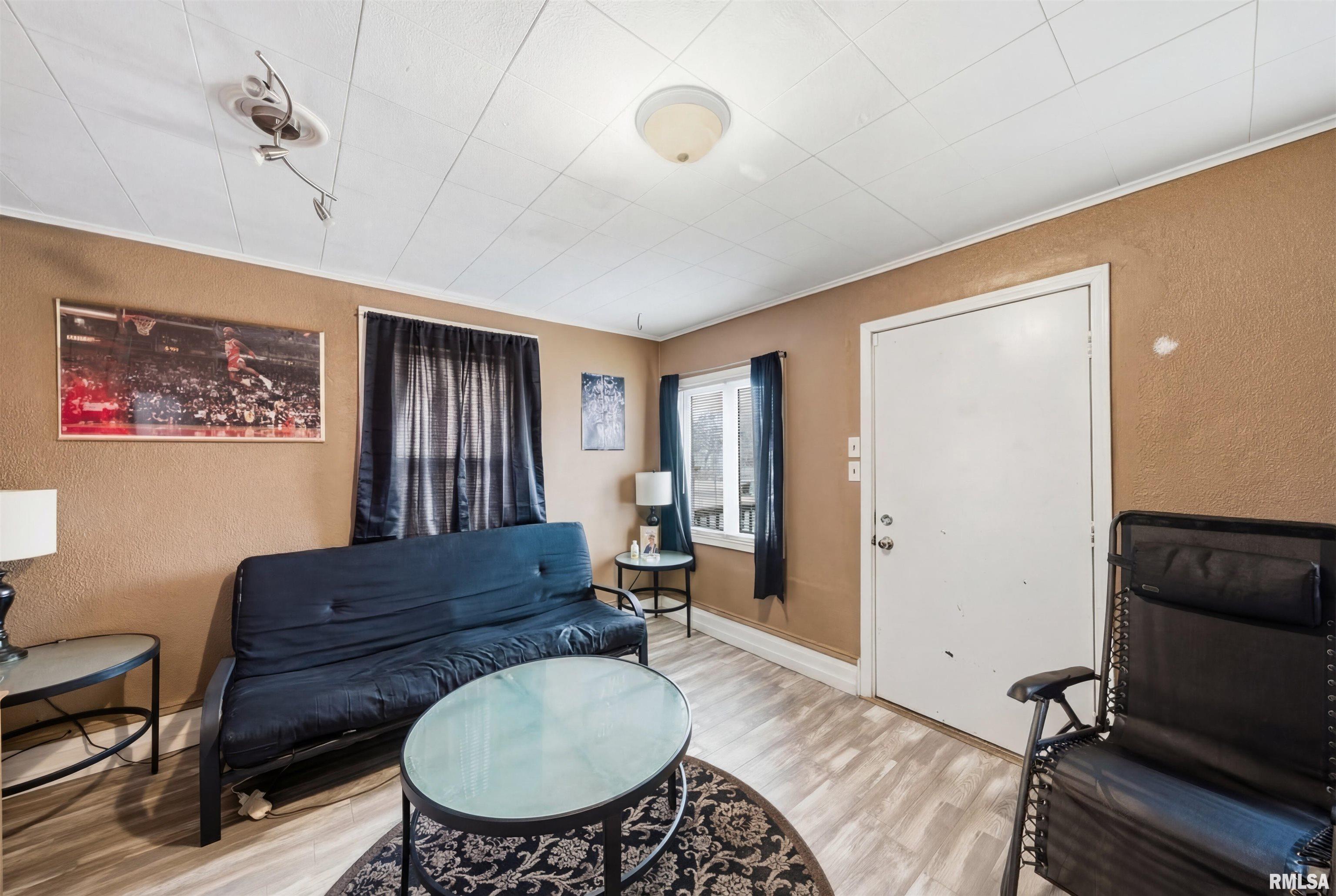932 South Sumner Avenue Peoria, IL 61605 - Photo 6 of 29