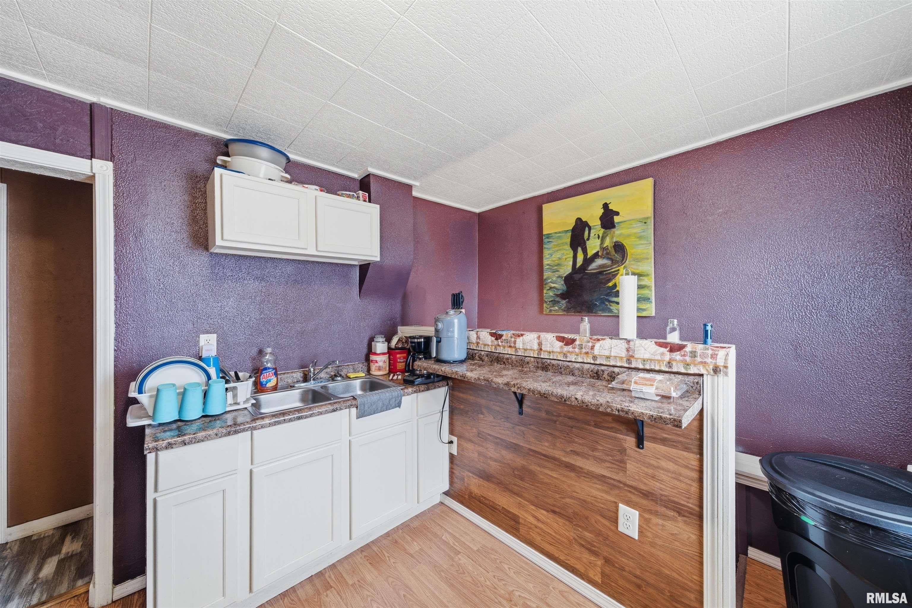 932 South Sumner Avenue Peoria, IL 61605 - Photo 8 of 29