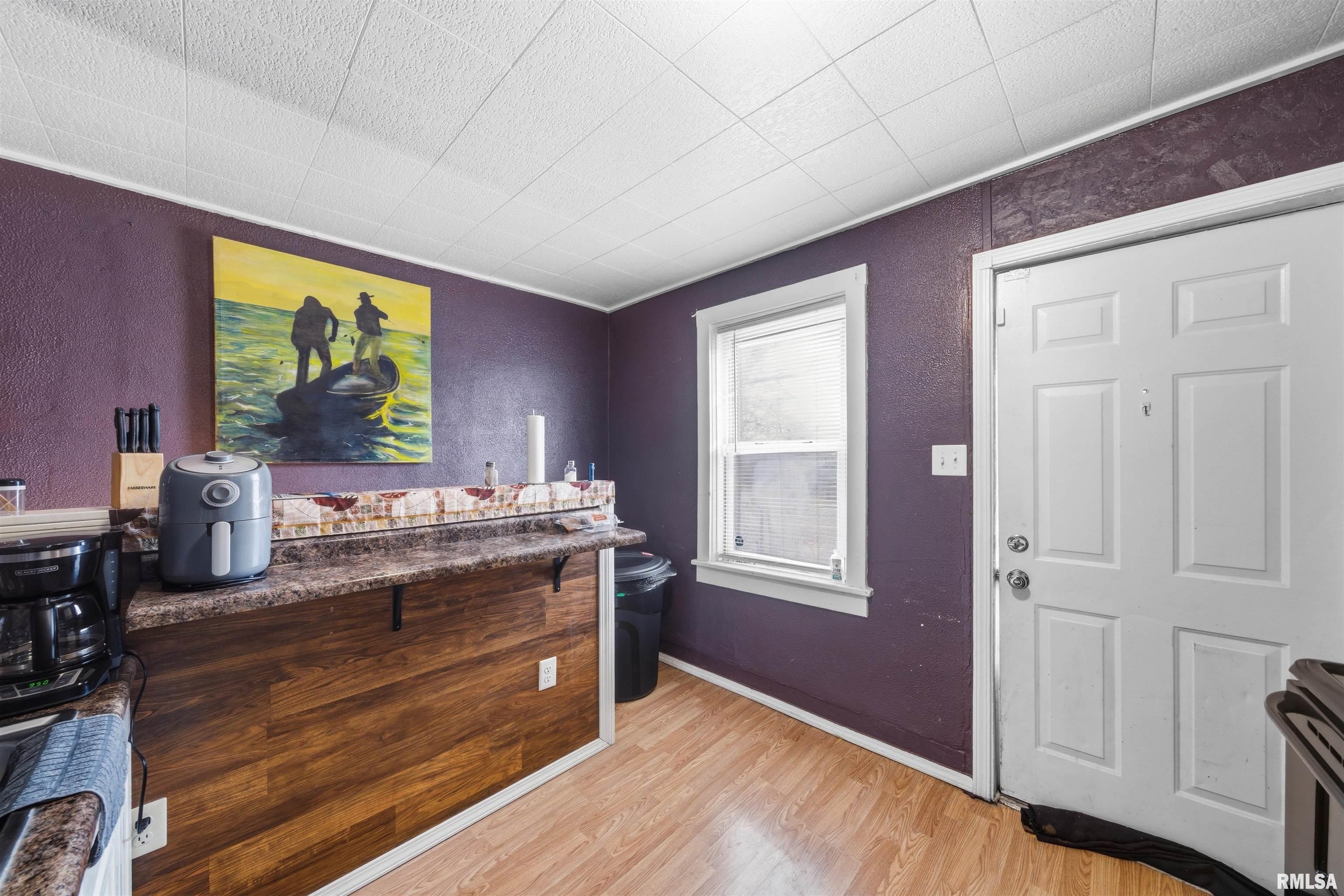 932 South Sumner Avenue Peoria, IL 61605 - Photo 9 of 29