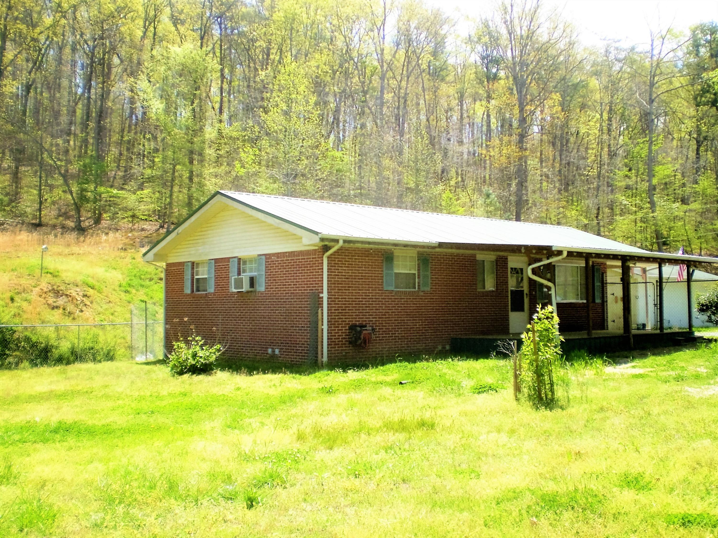 816 Pickett Cross Road Whitwell, TN 37397 - Photo 1 of 20 P5310005