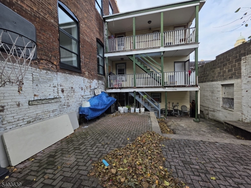 32 Elm Street Paterson, NJ 07501 - Photo 2 of 23