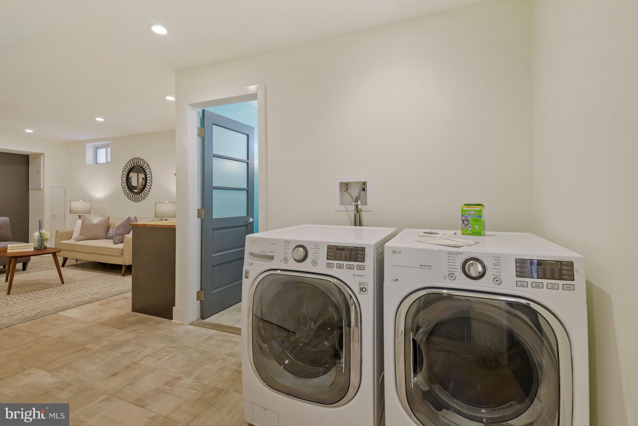 514 Tuckerman Street Northwest Washington, DC 20011 - Photo 26 of 30 Laundry & access to the back patio