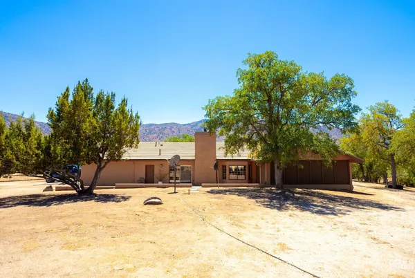 a view of a floor plan