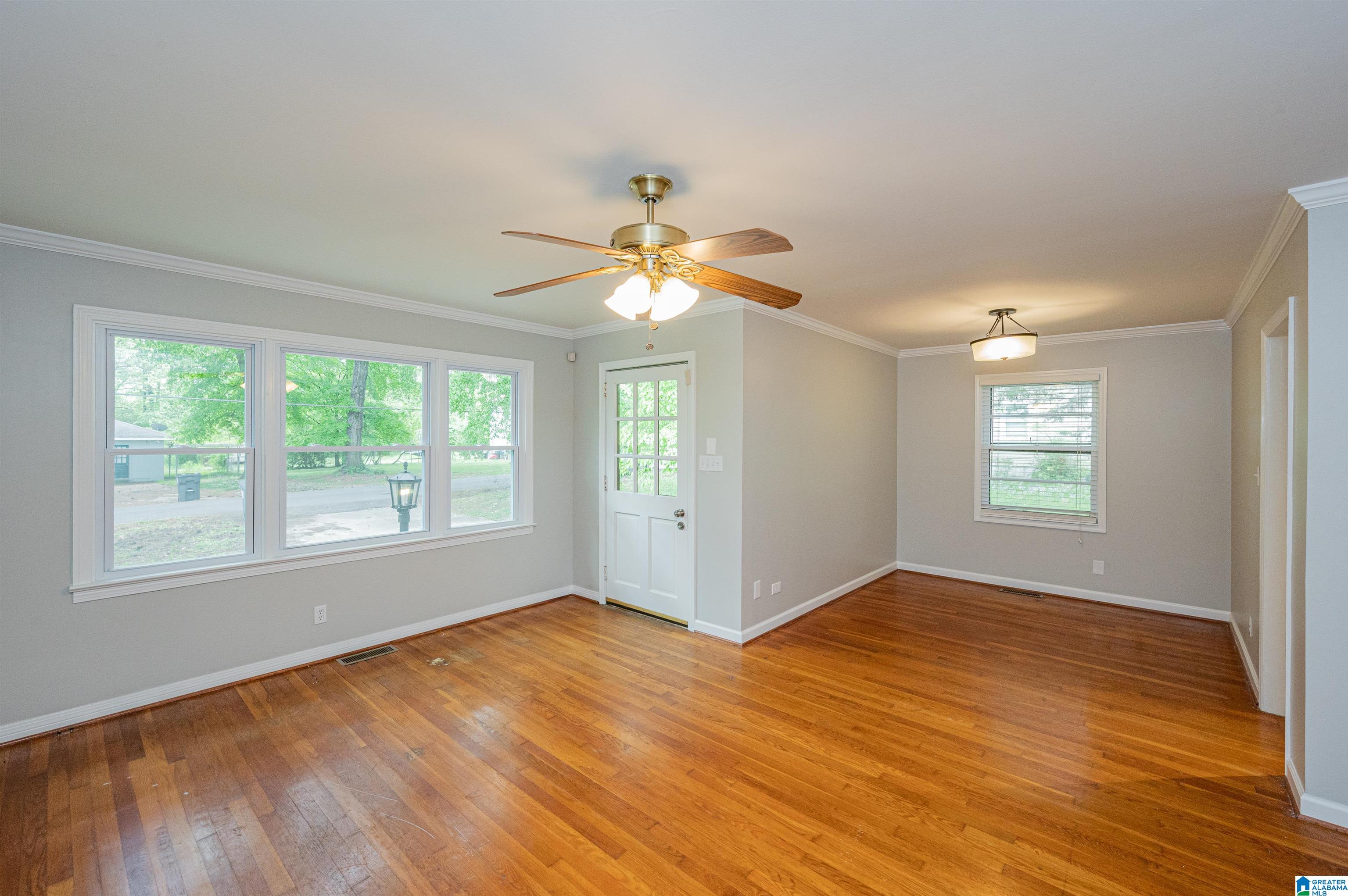 112 Hart Avenue Bessemer, AL 35023 - Photo 7 of 36