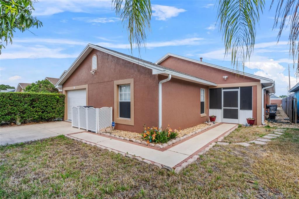 511 Marcia Loop Winter Haven, FL 33884 - Photo 1 of 46