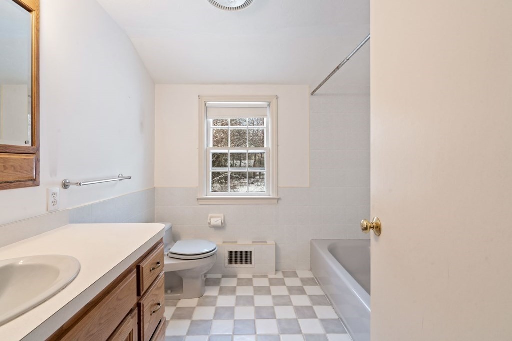 2 Sassamon Road Natick, MA 01760 - Photo 8 of 22 Gallery Image 8