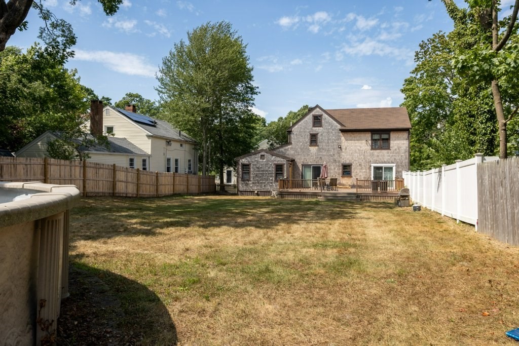 27 Spring Street Fairhaven, MA 02719 - Photo 3 of 39