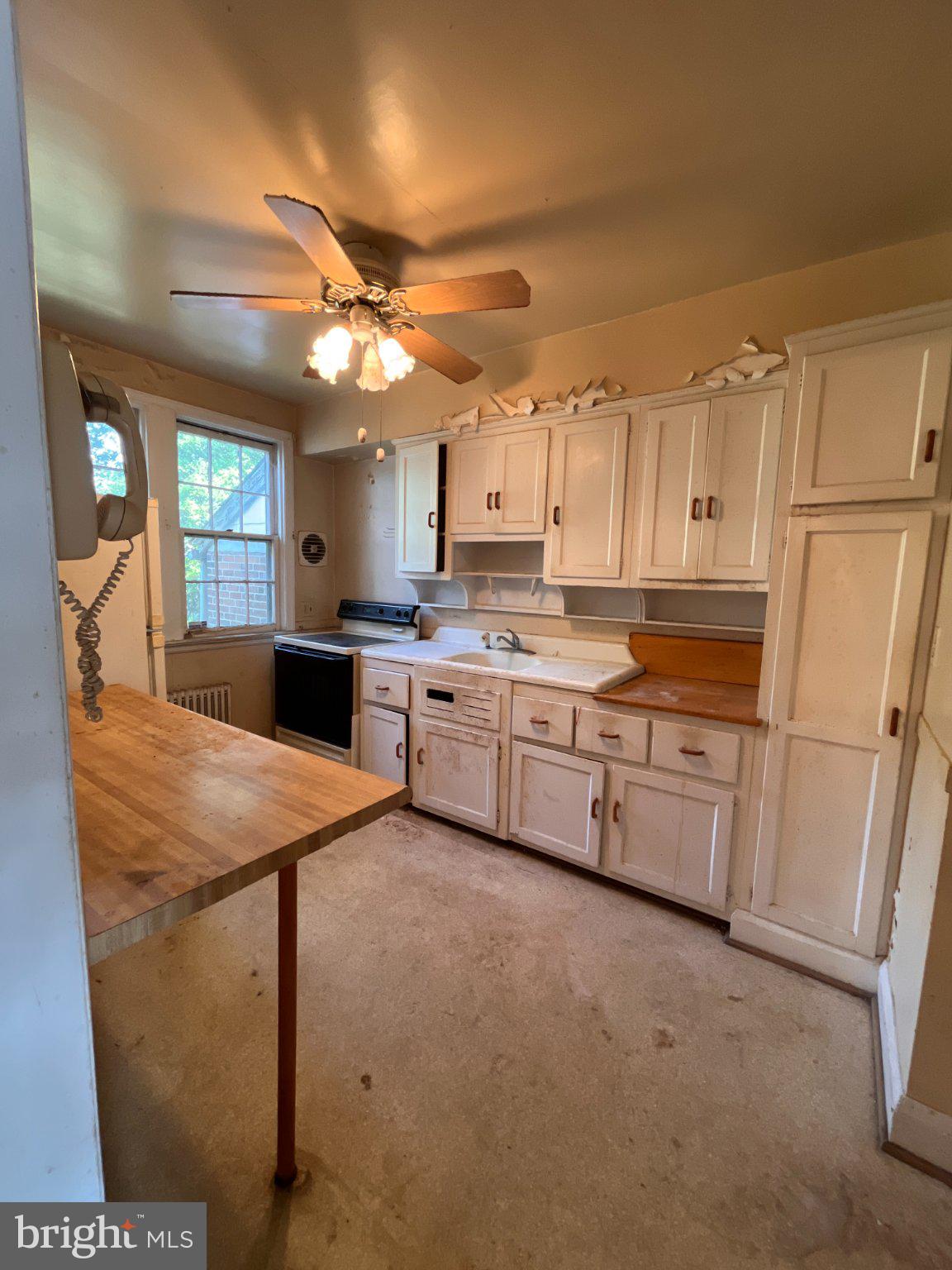 5906 Ayleshire Road Baltimore, MD 21239 - Photo 11 of 41 Vintage Kitchen