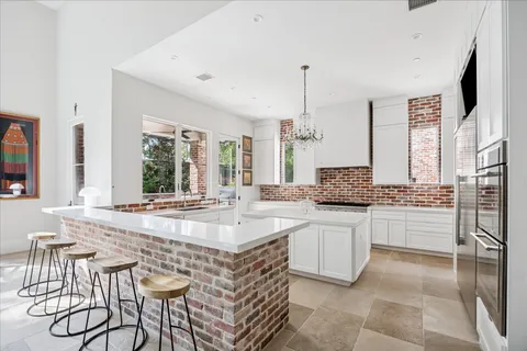 $3,895,000 | 7 Hedwig Shadows Lane, Houston, TX 77024