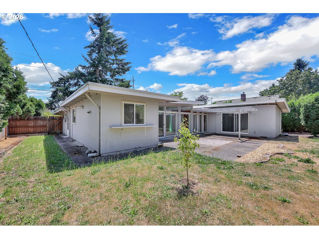 3270 Game Farm Road Springfield, OR 97477 - Photo 39 of 42