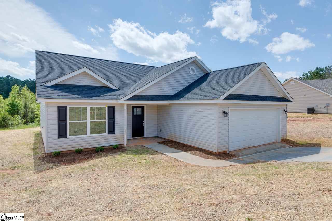 140 Miller Road Belton, SC 29627 - Photo 3 of 33
