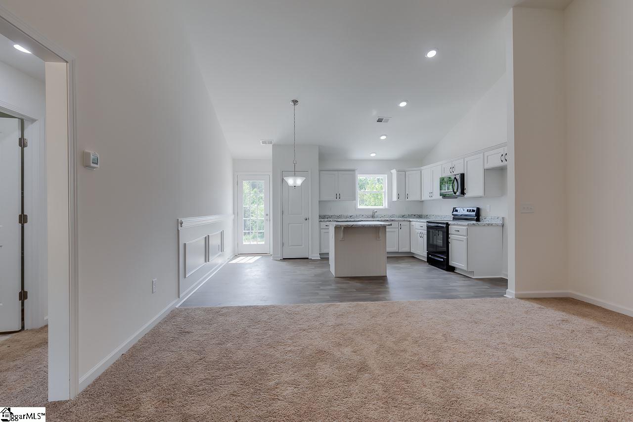140 Miller Road Belton, SC 29627 - Photo 5 of 33