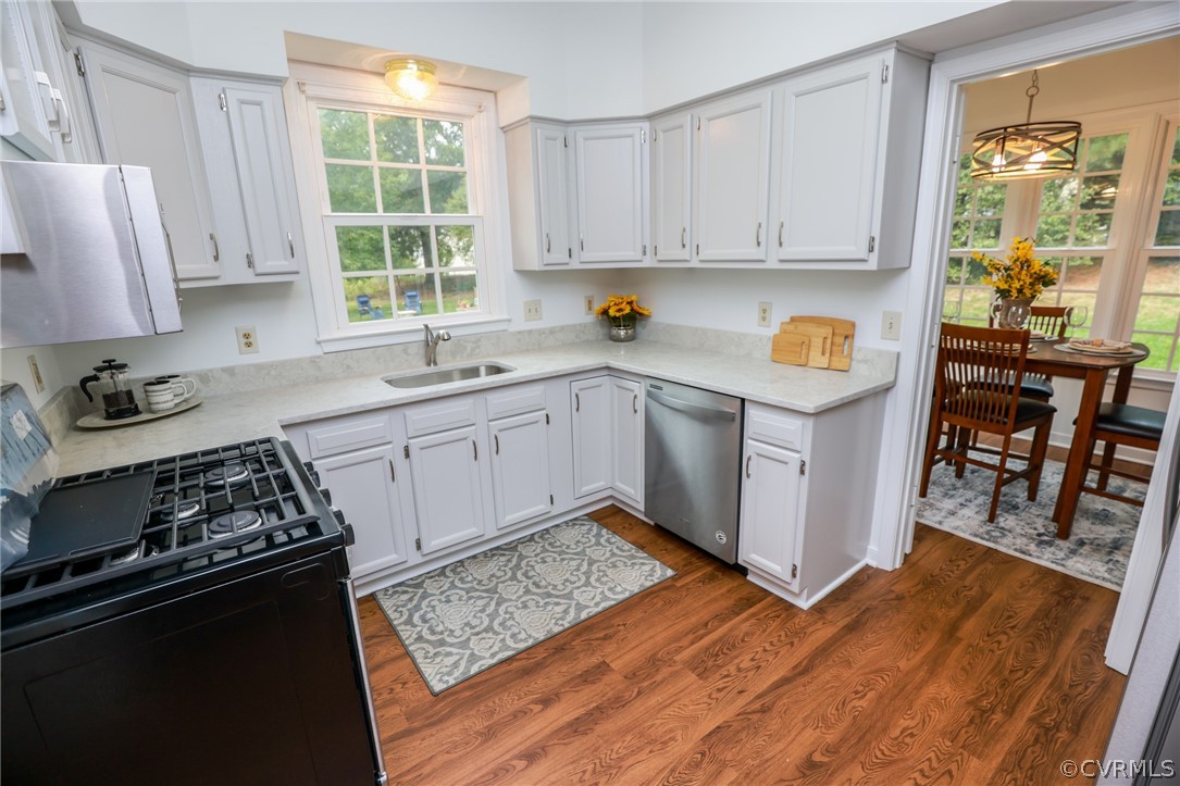 13121 Middle Ridge Way Henrico, VA 23233 - Photo 6 of 34 Gallery Image 6