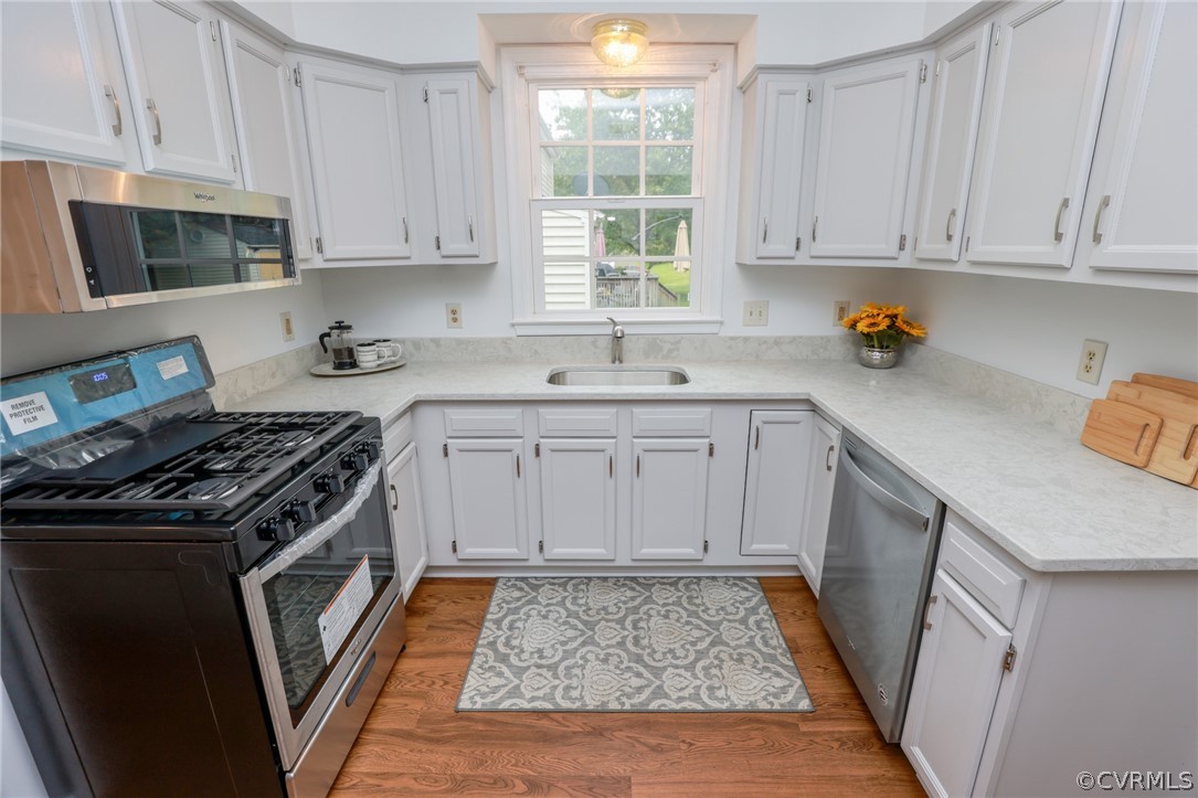 13121 Middle Ridge Way Henrico, VA 23233 - Photo 7 of 34 Gallery Image 7