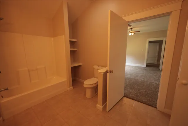 $2,050 | 3289 County Road 158, Boling, TX 77420