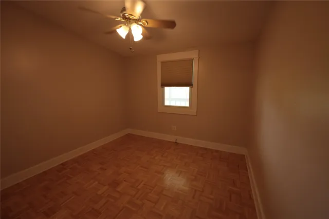 $2,050 | 3289 County Road 158, Boling, TX 77420