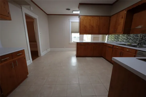 $2,050 | 3289 County Road 158, Boling, TX 77420