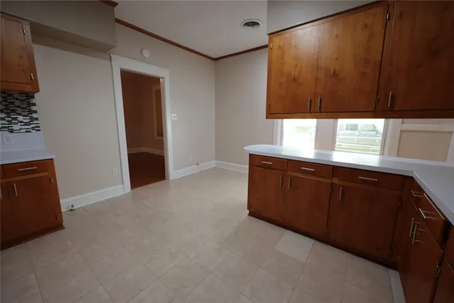 $2,050 | 3289 County Road 158, Boling, TX 77420