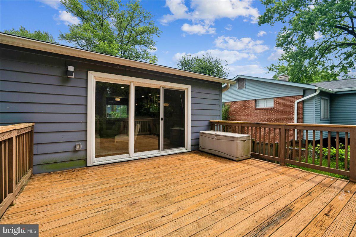 9817 Cherry Tree Lane Silver Spring, MD 20901 - Photo 19 of 73
