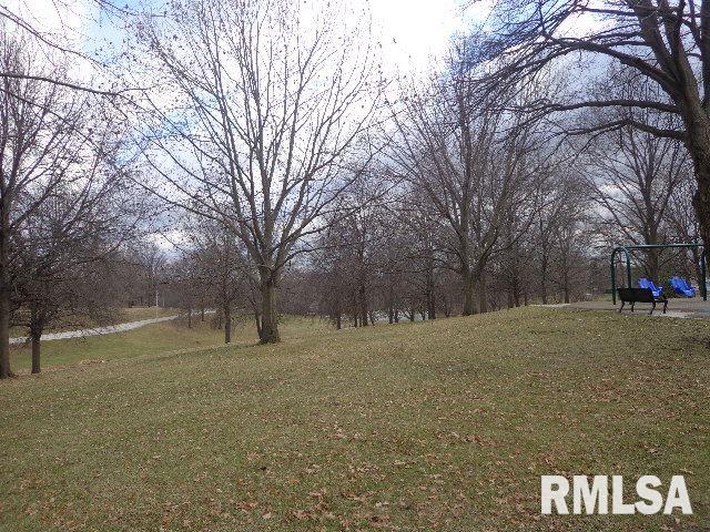 2007 Middle Road Bettendorf, IA 52722 - Photo 22 of 23 Gallery Image 22
