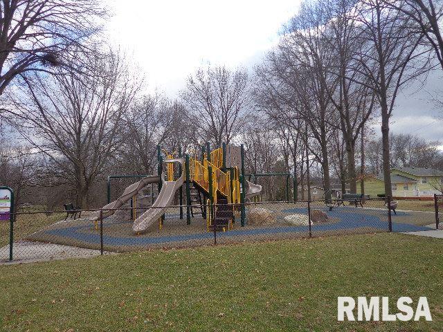 2007 Middle Road Bettendorf, IA 52722 - Photo 23 of 23 Gallery Image 23