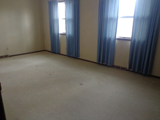 2007 Middle Road Bettendorf, IA 52722 - Photo 10 of 23 Gallery Image 10