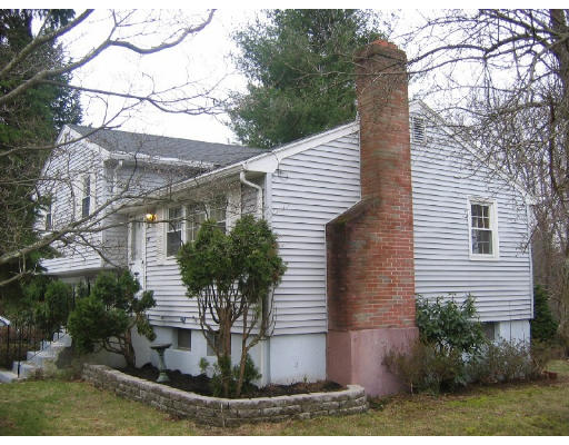 32 Corcoran Road Burlington, MA 01803 - Photo 5 of 5 Gallery Image 5