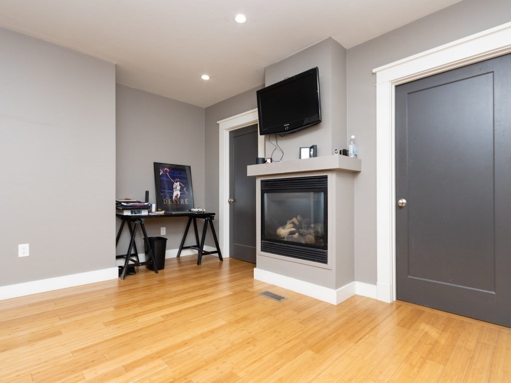 23 Cheverus Road, Unit 1 Boston, MA 02124 - Photo 17 of 36 Gallery Image 17