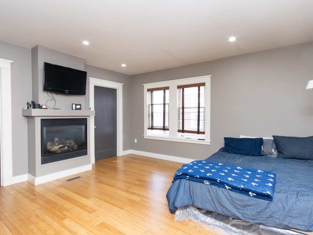 23 Cheverus Road, Unit 1 Boston, MA 02124 - Photo 18 of 36 Gallery Image 18