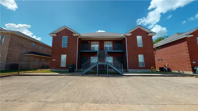 $950 | 1509 Hollow Hill Drive, Unit C, Bryan, TX 77802