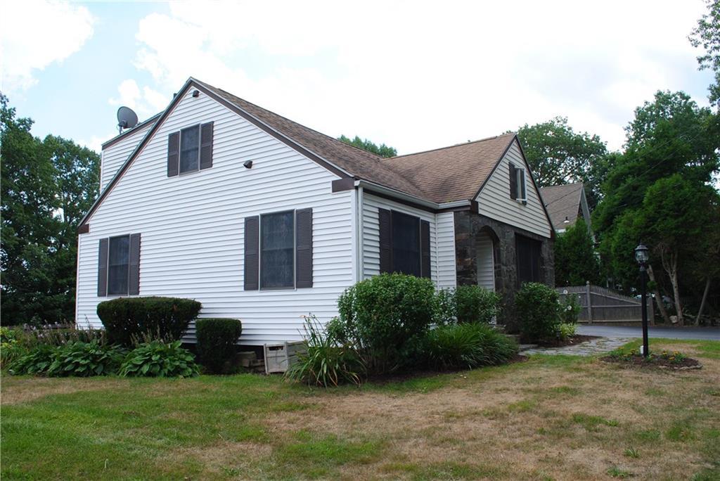 1004 Sawyer Road Cape Elizabeth, ME 04107 - Photo 7 of 34 Photo