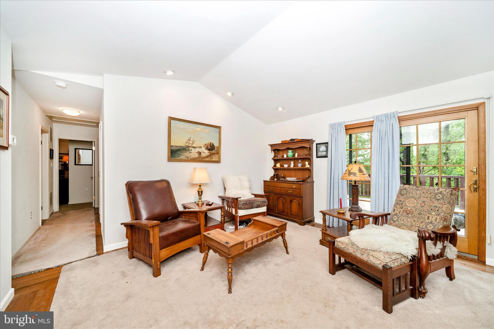 20807 Townsend Road Rohrersville, MD 21779 - Photo 15 of 63 Family Room