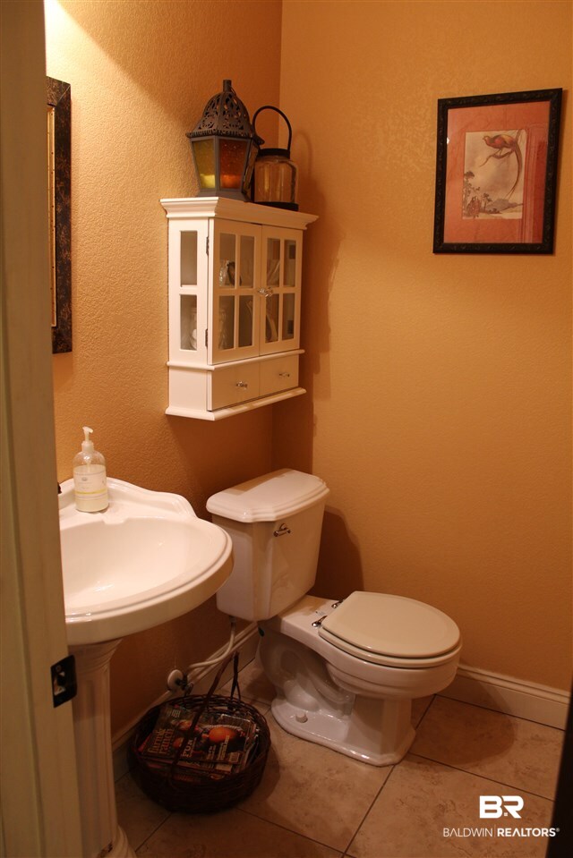 9051 Hammock Road Elberta, AL 36530 - Photo 14 of 32 Half Bath