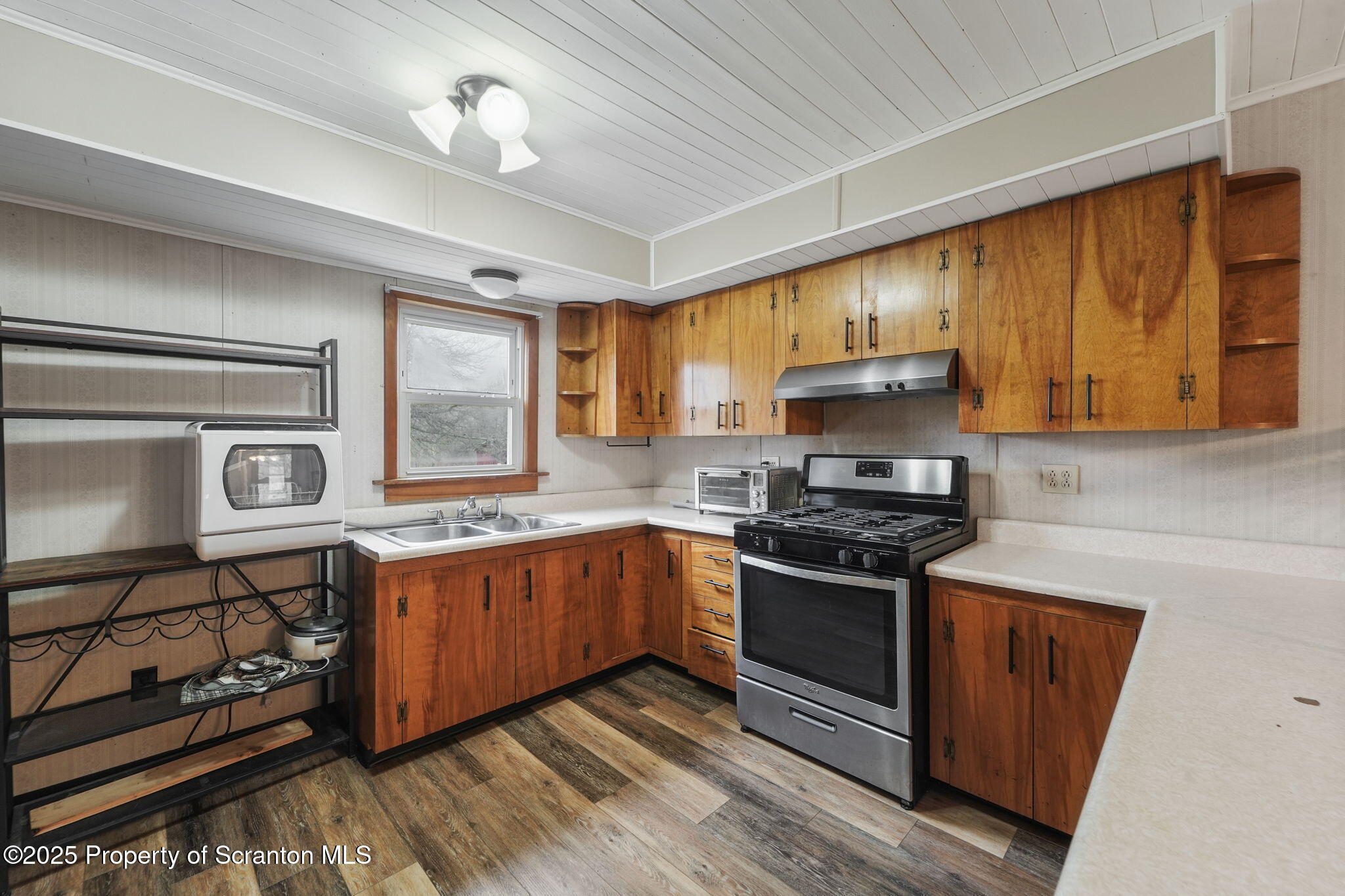 4913 Fiddle Lake Road Thompson, PA 18465 - Photo 9 of 28 Kitchen