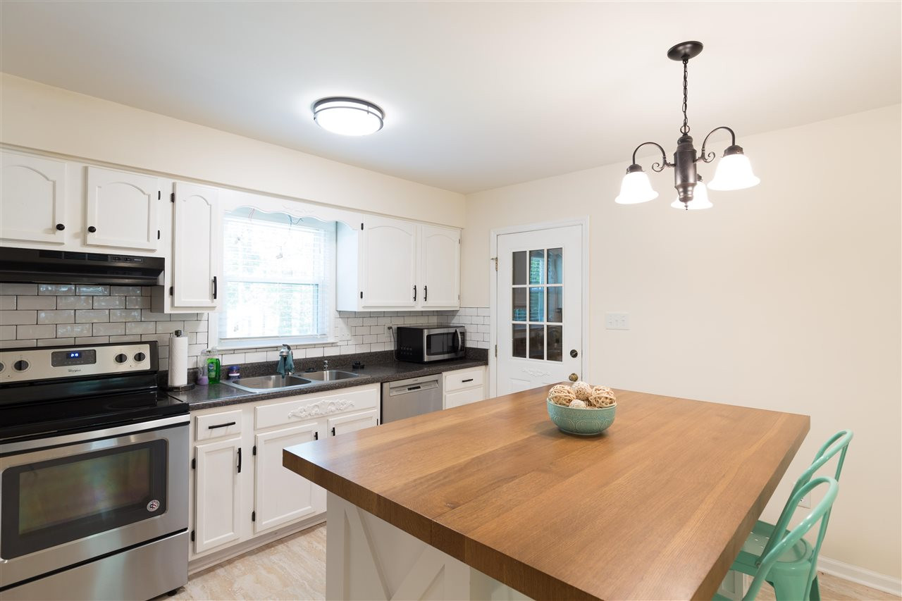 1072 Ridge Drive Clayton, NC 27520 - Photo 4 of 25 Photo 4