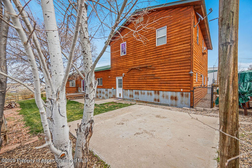1020 Thompson Way Craig, CO 81625 - Photo 81 of 92 a view of a house with a yard