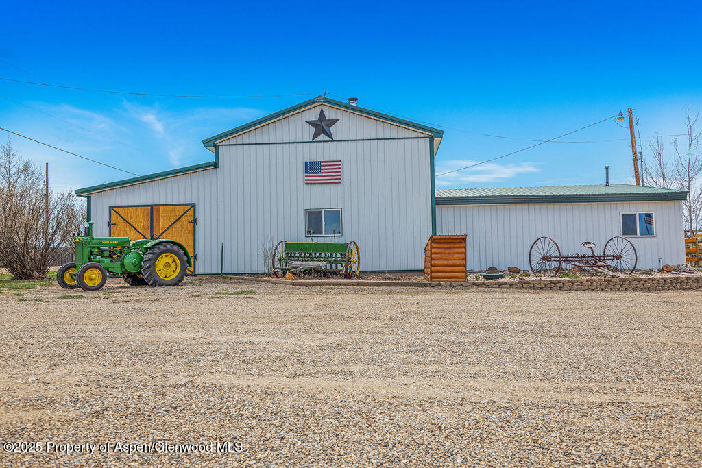 1020 Thompson Way Craig, CO 81625 - Photo 90 of 92 a view of outdoor space with garage