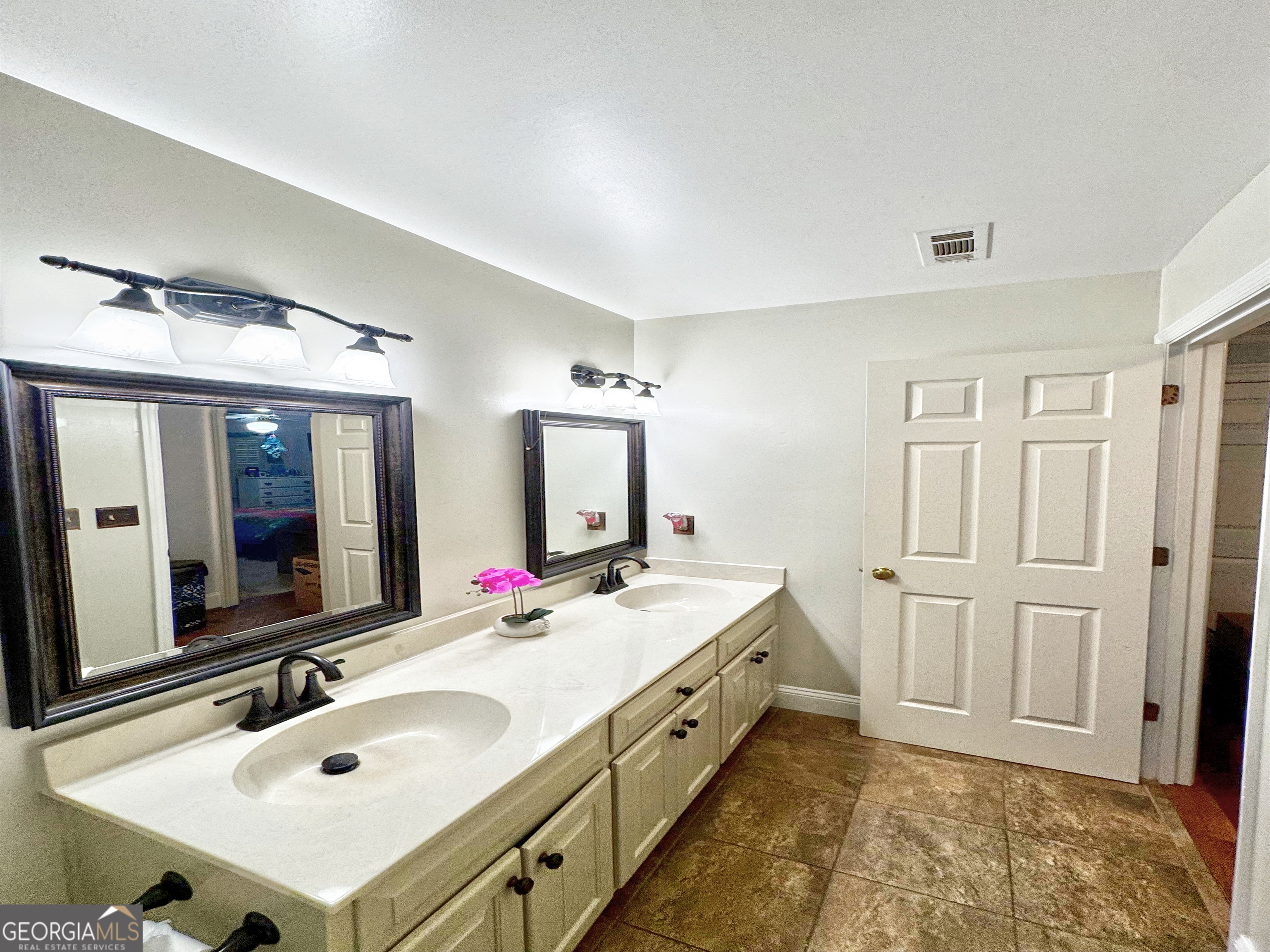 1018 Riverside Drive LaGrange, GA 30240 - Photo 20 of 36