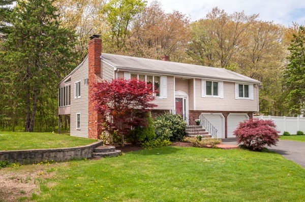 12 Pine Ridge Road North Reading, MA 01864 - Photo 2 of 29 Gallery Image 2