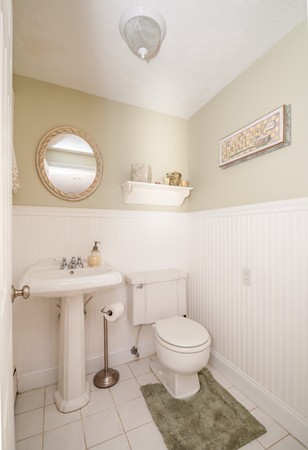 12 Pine Ridge Road North Reading, MA 01864 - Photo 26 of 29 Gallery Image 26