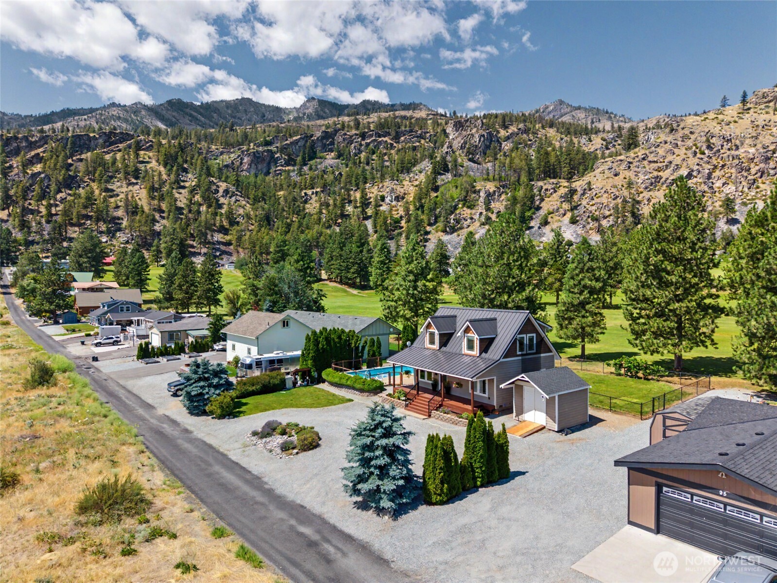 93 Golf Course Drive Pateros, WA 98846 - Photo 34 of 34 an aerial view of a house with garden space